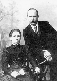 Mary
                and Robert MacKintosh